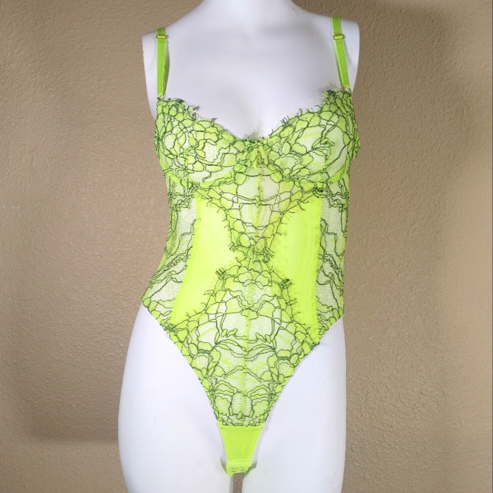 ʕ·ᴥ·ʔ Tic Toc Bodysuit Small